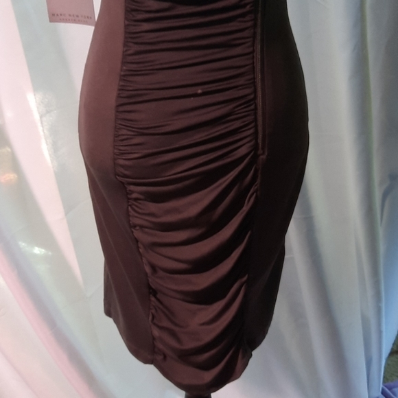 Dress - Picture 7 of 9